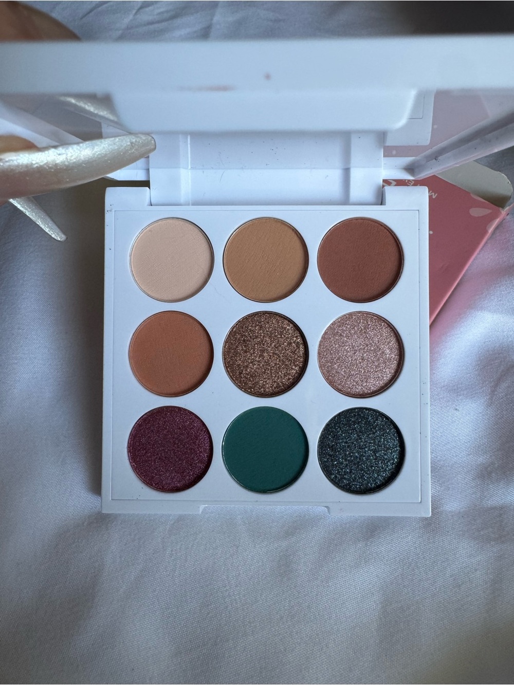 Chica beauty palette